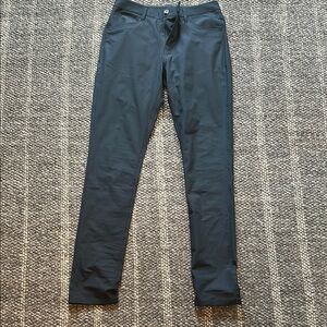 Vuori Men's Navy Blue Slim Fit Pants